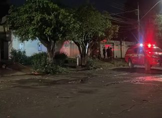 Tragédia em Uberlândia Incêndio residencial deixa um morto e uma mulher em estado grave Tragédia em Uberlândia Incêndio residencial deixa um morto e uma mulher em estado grave