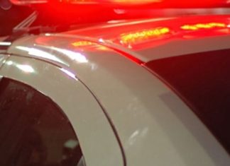 Briga por ciúmes termina em tentativa de homicídio em Araguari; mãe e filho de 14 anos são esfaqueados Briga por ciúmes termina em tentativa de homicídio em Araguari; mãe e filho de 14 anos são esfaqueados