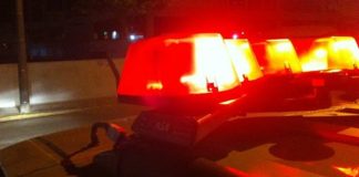 Dois homens são presos por tráfico de drogas no Jardim Canaã, em Uberlândia Dois homens são presos por tráfico de drogas no Jardim Canaã, em Uberlândia