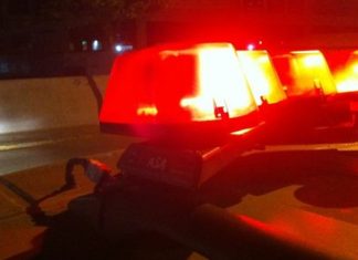 Dois homens são presos por tráfico de drogas no Jardim Canaã, em Uberlândia Dois homens são presos por tráfico de drogas no Jardim Canaã, em Uberlândia