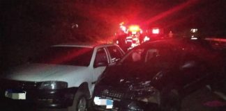 Jovem fica ferido em colisão envolvendo três veículos na BR-365 em Uberlândia Jovem fica ferido em colisão envolvendo três veículos na BR-365 em Uberlândia