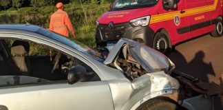 Mãe e Três Filhas Ficam Feridas em Acidente Entre Carro e Ônibus em Ituiutaba Mãe e Três Filhas Ficam Feridas em Acidente Entre Carro e Ônibus em Ituiutaba"