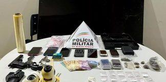 Polícia prende homem por tráfico de drogas e porte ilegal de armas em Frutal Polícia prende homem por tráfico de drogas e porte ilegal de armas em Frutal