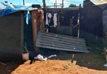 Suspeito de Estupro é Amarrado e Agredido por Moradores em Ocupação de Uberlândia Suspeito de Estupro é Amarrado e Agredido por Moradores em Ocupação de Uberlândia