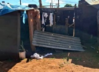 Suspeito de Estupro é Amarrado e Agredido por Moradores em Ocupação de Uberlândia Suspeito de Estupro é Amarrado e Agredido por Moradores em Ocupação de Uberlândia