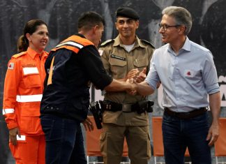 Zema anuncia auxílio alimentação de R$ 50 por dia para forças de segurança Zema anuncia auxílio alimentação de R$ 50 por dia para forças de segurança