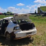 Casal de idosos capota carro após ser fechado por carreta no entroncamento da BR-365, em Uberlândia Casal de idosos capota carro após ser fechado por carreta no entroncamento da BR-365, em Uberlândia