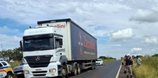 Corpo de homem é encontrado às margens da MGC-497, na zona rural de Prata Corpo de homem é encontrado às margens da MGC-497, na zona rural de Prata