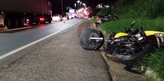 Criança perde a vida após cair de motocicleta e ser atingida por rodotrem na BR-050, em Uberaba Criança perde a vida após cair de motocicleta e ser atingida por rodotrem na BR-050, em Uberaba