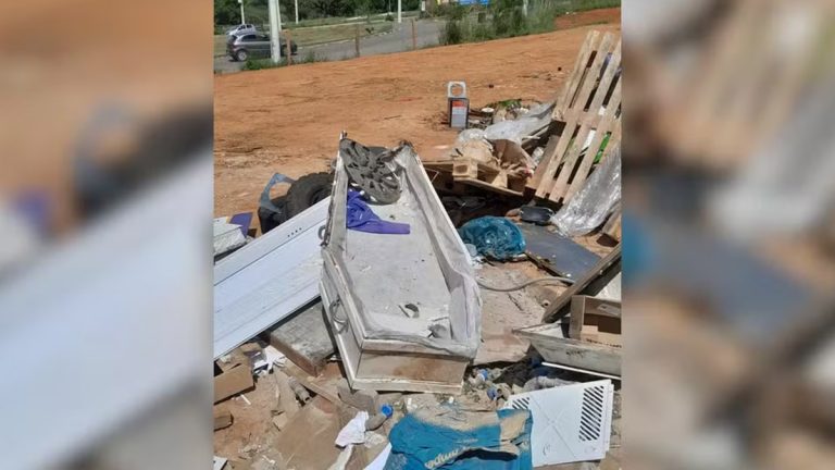 Funerária Descarta Caixão em Ecoponto de Araxá