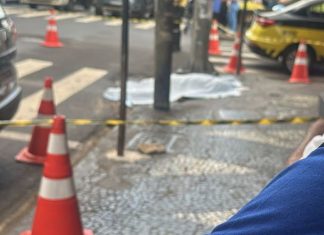 Homem é morto a facadas no Centro de Uberlândia Homem é morto a facadas no Centro de Uberlândia