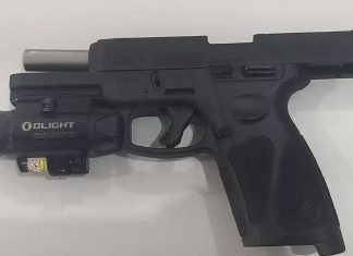 Homem é preso por porte ilegal de arma de fogo em área rural de Araguari Homem é preso por porte ilegal de arma de fogo em área rural de Araguari