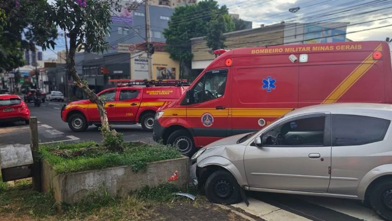 Idoso tem parada cardíaca após acidente e é salvo por socorristas em Uberlândia