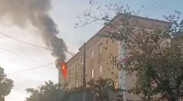 Morador perde a vida após incêndio atingir apartamento em Uberlândia Morador perde a vida após incêndio atingir apartamento em Uberlândia