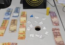 Polícia Civil apreende entorpecentes ao lado de escola municipal no bairro Shopping Park, em Uberlândia Polícia Civil apreende entorpecentes ao lado de escola municipal no bairro Shopping Park, em Uberlândia