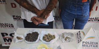 Polícia surpreende casal com estoque de drogas e dinheiro em Uberaba Polícia surpreende casal com estoque de drogas e dinheiro em Uberaba