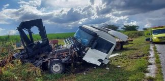 Temporal causa dois acidentes seguidos na BR-050 e complica o trânsito em Uberaba Temporal causa dois acidentes seguidos na BR-050 e complica o trânsito em Uberaba