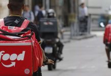 Trabalhadores de Plataformas de Entrega Realizam Protesto por Condições Mais Justas Trabalhadores de Plataformas de Entrega Realizam Protesto por Condições Mais Justas