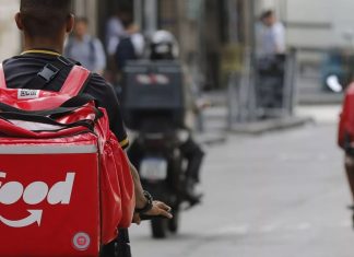Trabalhadores de Plataformas de Entrega Realizam Protesto por Condições Mais Justas Trabalhadores de Plataformas de Entrega Realizam Protesto por Condições Mais Justas