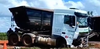 Uberaba: Caminhões se envolvem em acidente fatal enquanto vítima descansava debaixo de árvore na BR-262 Uberaba Caminhões se envolvem em acidente fatal enquanto vítima descansava debaixo de árvore na BR-262