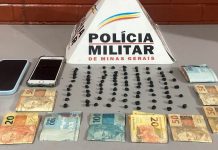 Denúncia anônima resulta na prisão de dois jovens por tráfico de drogas em Ituiutaba Denúncia anônima resulta na prisão de dois jovens por tráfico de drogas em Ituiutaba
