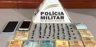 Denúncia anônima resulta na prisão de dois jovens por tráfico de drogas em Ituiutaba Denúncia anônima resulta na prisão de dois jovens por tráfico de drogas em Ituiutaba