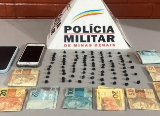 Denúncia anônima resulta na prisão de dois jovens por tráfico de drogas em Ituiutaba Denúncia anônima resulta na prisão de dois jovens por tráfico de drogas em Ituiutaba