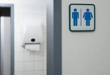 Frigorífico de Araguari é condenado a indenizar trabalhadora trans em R$ 35 mil por discriminação Frigorífico de Araguari é condenado a indenizar trabalhadora trans em R$ 35 mil por discriminação