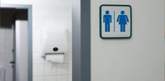 Frigorífico de Araguari é condenado a indenizar trabalhadora trans em R$ 35 mil por discriminação Frigorífico de Araguari é condenado a indenizar trabalhadora trans em R$ 35 mil por discriminação