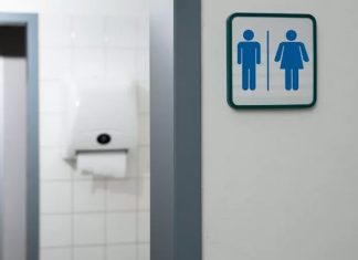 Frigorífico de Araguari é condenado a indenizar trabalhadora trans em R$ 35 mil por discriminação Frigorífico de Araguari é condenado a indenizar trabalhadora trans em R$ 35 mil por discriminação