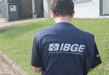Funcionário do IBGE é atacado ao ser confundido com golpista em Patos de Minas Funcionário do IBGE é atacado ao ser confundido com golpista em Patos de Minas