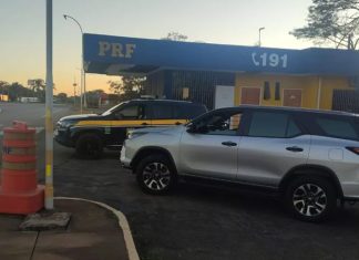 Homem de Ituiutaba é preso em Araxá com Hilux furtada e placas clonadas Homem de Ituiutaba é preso em Araxá com Hilux furtada e placas clonadas