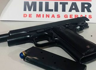Homem é detido em Ituiutaba por porte ilegal de arma de fogo após disparo em via pública Homem é detido em Ituiutaba por porte ilegal de arma de fogo após disparo em via pública