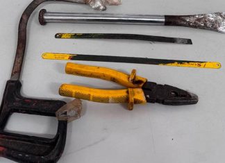 Homem é flagrado furtando no antigo Hospital São Lucas apenas quatro dias após deixar o presídio. Homem é flagrado furtando no antigo Hospital São Lucas apenas quatro dias após deixar o presídio