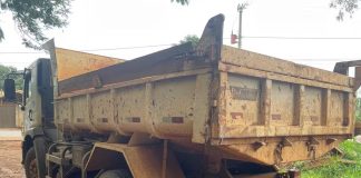 Homem é gravemente ferido ao ser atingido por tampa de caminhão da Prefeitura de Patos de Minas Homem é gravemente ferido ao ser atingido por tampa de caminhão da Prefeitura de Patos de Minas