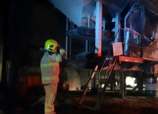 Incêndio atinge unidade de energia em usina de asfalto em Araxá na madrugada Incêndio atinge unidade de energia em usina de asfalto em Araxá na madrugada