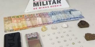 Jovem de 19 anos é detido por tráfico de drogas em Araguari; crack e maconha são confiscados. Jovem de 19 anos é detido por tráfico de drogas em Araguari; crack e maconha são confiscados.