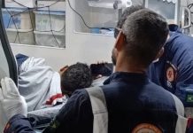 Jovem é atingido por disparos nas costas no Bairro Nossa Senhora de Fátima, em Patos de Minas; autores dos tiros estão sendo buscados Jovem é atingido por disparos nas costas no Bairro Nossa Senhora de Fátima, em Patos de Minas; autores dos tiros estão sendo buscados