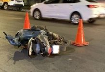 Motociclista sem habilitação sofre fratura exposta ao colidir com carro em Patos de Minas Motociclista sem habilitação sofre fratura exposta ao colidir com carro em Patos de MinasMotociclista sem habilitação sofre fratura exposta ao colidir com carro em Patos de Minas