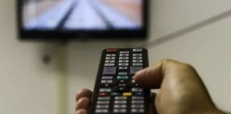 Mulher compra TV em Ituiutaba, não recebe o produto e será compensada em R$ 4 mil Mulher compra TV em Ituiutaba, não recebe o produto e será compensada em R$ 4 mil