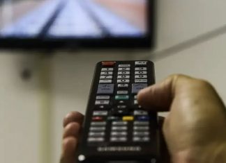 Mulher compra TV em Ituiutaba, não recebe o produto e será compensada em R$ 4 mil Mulher compra TV em Ituiutaba, não recebe o produto e será compensada em R$ 4 mil