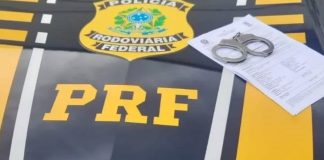PRF captura fugitivo da Justiça com documento falsificado durante abordagem em Uberaba PRF captura fugitivo da Justiça com documento falsificado durante abordagem em Uberaba