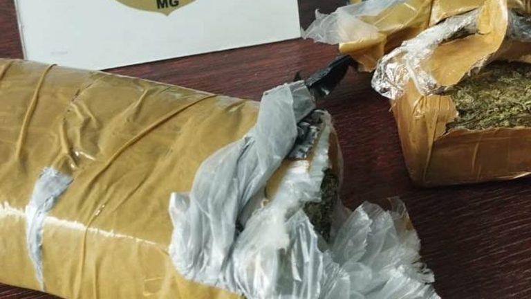 Patrocínio Mulher É Detida em Flagrante com Um Quilo de Maconha