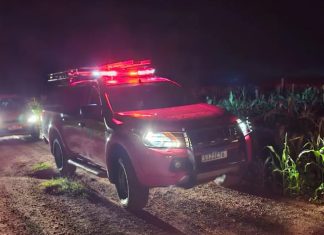 Piloto de paramotor cai em área rural entre Uberlândia e Uberaba e é socorrido às pressas Piloto de paramotor cai em área rural entre Uberlândia e Uberaba e é socorrido às pressas
