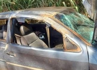 Pneu Estoura, Carro Capota e Quatro Pessoas São Feridas na Estrada entre Patos de Minas e Porto das Posses Pneu Estoura, Carro Capota e Quatro Pessoas São Feridas na Estrada entre Patos de Minas e Porto das Posses