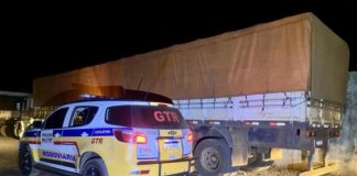 Semirreboque com indícios de adulteração é apreendido na LMG-748, em Araguari Semirreboque com indícios de adulteração é apreendido na LMG-748, em Araguari