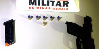 Suspeito é detido com arma de fogo em bar no Setor Norte, em Ituiutaba, pela Polícia Militar Suspeito é detido com arma de fogo em bar no Setor Norte, em Ituiutaba, pela Polícia Militar