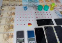 Trio é detido em Santa Vitória com LSD, ecstasy e maconha durante operação policial Trio é detido em Santa Vitória com LSD, ecstasy e maconha durante operação policial