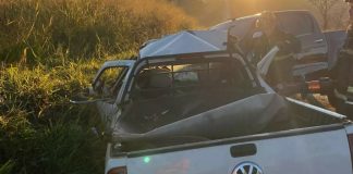 Acidente fatal na BR-365: Colisão entre caminhonete e picape deixa dois mortos Acidente fatal na BR-365 Colisão entre caminhonete e picape deixa dois mortos