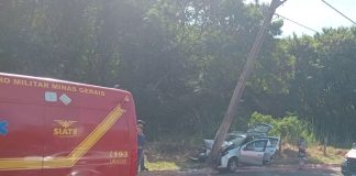 Acidente na Avenida Anselmo Alves dos Santos: Colisão com Poste Deixa Três Mulheres Feridas em Uberlândia Acidente na Avenida Anselmo Alves dos Santos Colisão com Poste Deixa Três Mulheres Feridas em Uberlândia